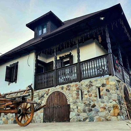 Casa Cu Cerdac Villa Nucşoara Exteriör bild